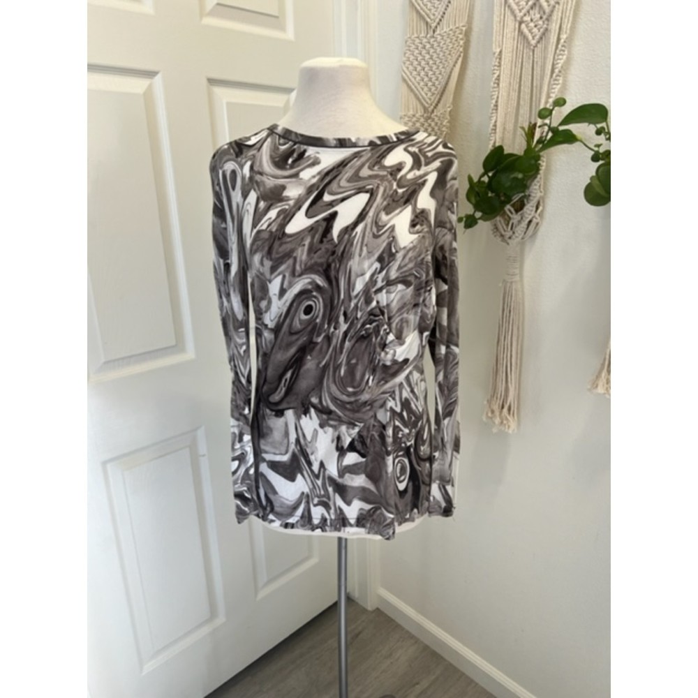 Simply Vera Full Length Sleeve Scoop Neck Women's Size Small